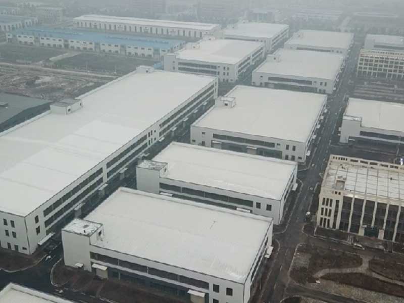 غول های نفتی که برنامه های رشد خارج از کشور هایی که ادامه می یابند